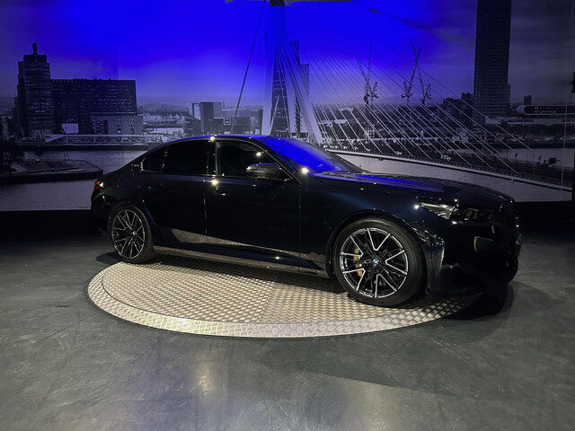 BMW M5 5-serie *Limousine V8 M Hybrid*Carbon extr*B&W*AlcantaraHemel*NL-Auto*