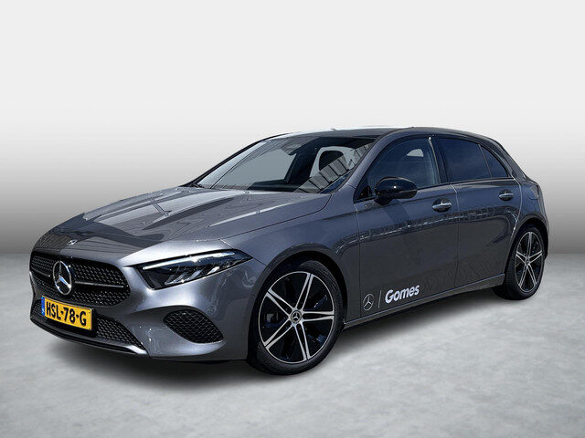 Mercedes-Benz A-Klasse 180 Star Edition Luxury | Panoramadak