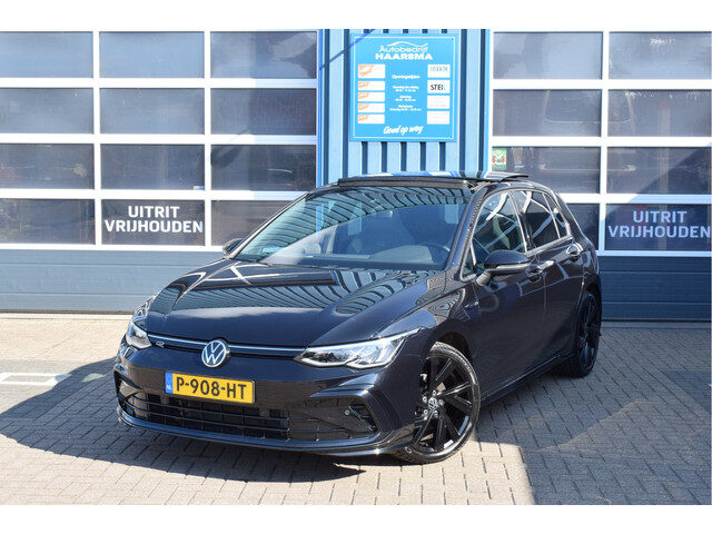 Volkswagen Golf 1.5 eTSI R-Line Business+ Panoramadak Automaat
