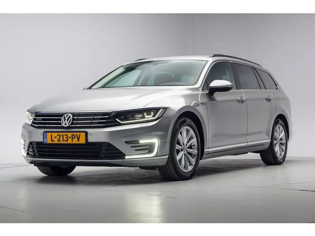 Volkswagen Passat 1.4 TSI GTE Highline [ Apple-Carplay Stoelverwarming Adapt. Cruise]