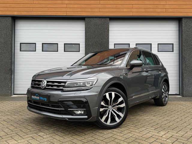 Volkswagen Tiguan 2.0 TSI 4Motion 3x R-Line 220PK Pano Trekhaak Keyless