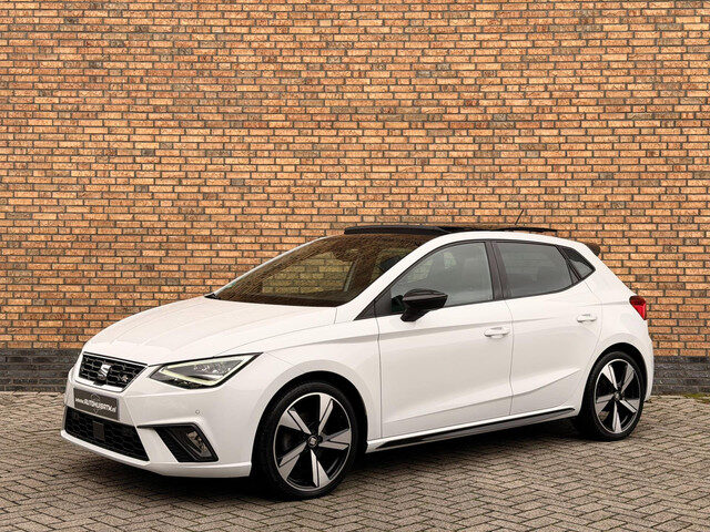 Seat Ibiza 1.0 TSI FR Carbon Edition Pano Virtual Beats Stoelvw Led Cam Climatr