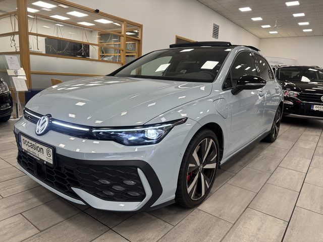 Volkswagen Golf 1.5 eHybrid GTE / NIEUWSTAAT / BTW / PANO /