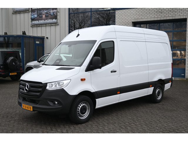 Mercedes-Benz Sprinter 317 CDI L2H2 Pro