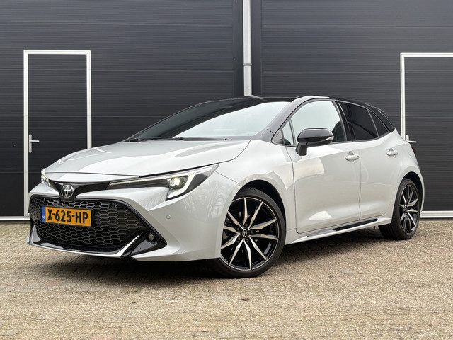 Toyota Corolla Hybrid 140 GR Sport | Facelift | Navigatie | NL-auto