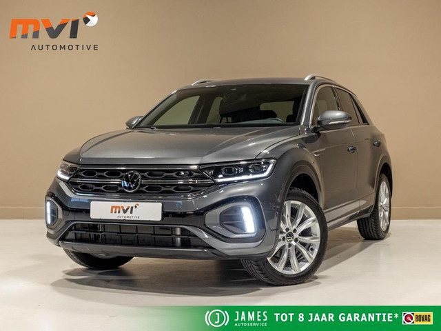 Volkswagen T-Roc 1.5 TSI R-Line Edition / 150pk / Stoel en stuur verwarming / Achteruitrij camera /