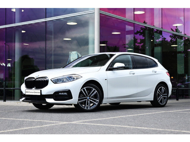 BMW 1 Serie 118i Executive Sport Line