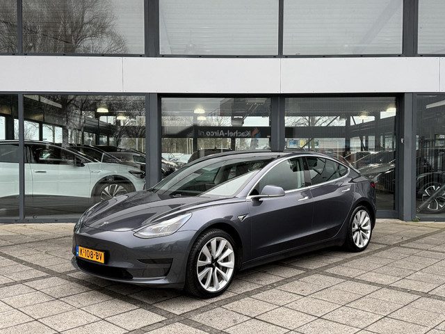 Tesla Model 3 Range Plus