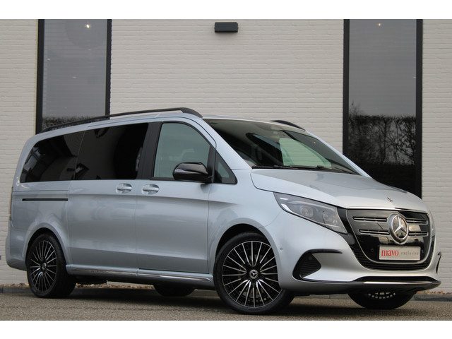 Mercedes-Benz EQV 300 L2 / AMG / New Model / Luchtvering / 7-Persoons / Vol Opties / NIEUWSTAAT