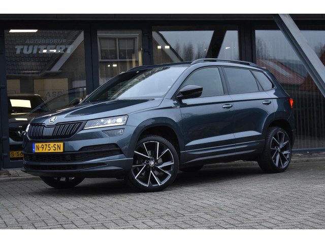 Škoda Karoq 1.5 TSI ACT Sportline | TREKHAAK | VIRTUAL | CAMERA | NAP | APPLE CARPLAY | ANDROID AUTO
