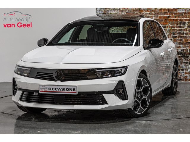 Opel Astra 1.2 Elegance I Elektrisch schuif/kantel dak I Rondom camera I Stuur&stoel verwarming