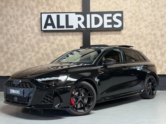Audi RS3 Sportback 2.5 TFSI RS 3 quattro | Pano | carbon | Kuipstoelen | ACC | Keyless | Sfeerverlic