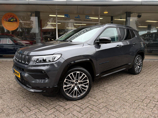 Jeep Compass 4xe 240 Plug-in Hybrid Electric Summit