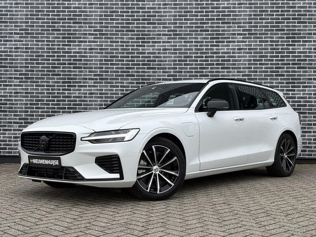 Volvo V60 2.0 T6 Plug-in hybrid AWD Plus Dark