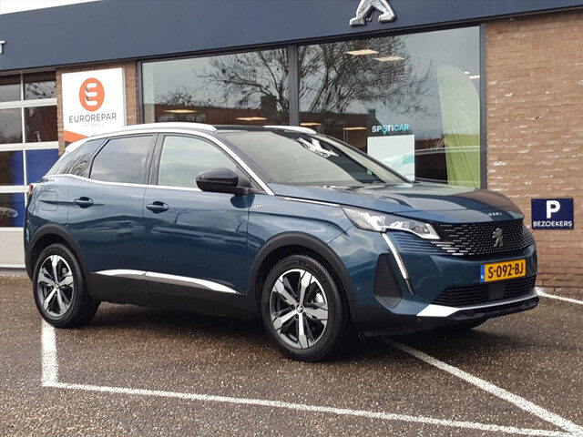 Peugeot 3008 GT 1.2-130pk AUTOMAAT/EAT8 Navigatie| Trekhaak | Apple Carplay & Android Auto | KEYLESS