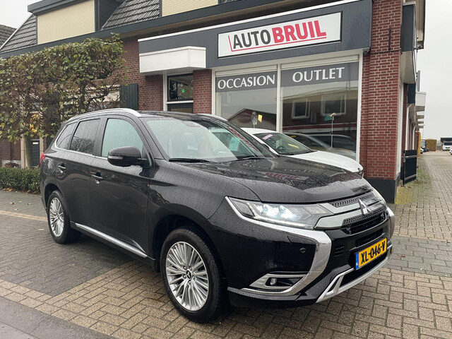 Mitsubishi Outlander 2.4 PHEV Instyle NL-auto| Leder|Schuifd.|Trekh.|Stoelverw.|etc
