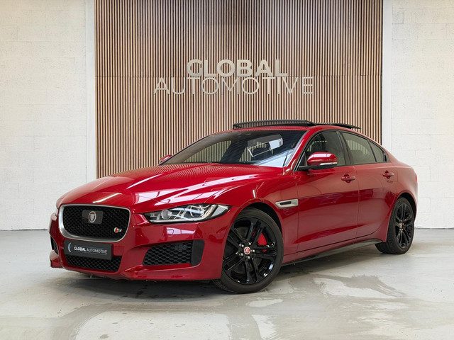 Jaguar XE 3.0 S V6 - SCHUIFDAK - CAMERA - VOORRUIT VERWARMING
