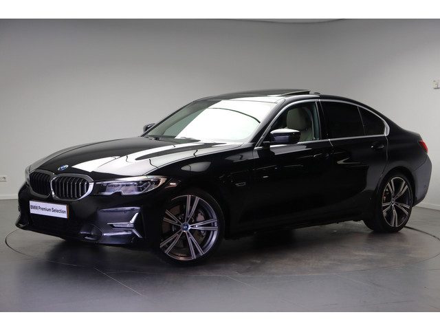 BMW 3 Serie 330e High Executive Luxury Line Automaat