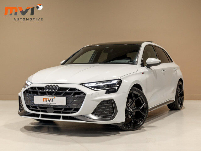 Audi A3 Sportback 35 TFSI S edition / 150pk / Panorama dak / Sonos / Achteruitrij camera /