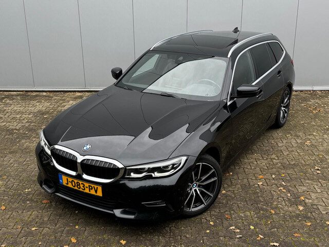 BMW 3 Serie touring 320i HIGH EXECUTIVE SPORT VOL PANORAMADAK LEDER STOELVERWARMING NAP DEALER ONDER