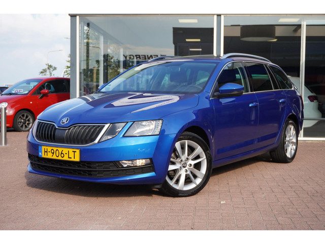 Škoda Octavia Combi 1.5 TSI Greentech Sport Business | Automaat | Panodak | Elek. Pakket | Vol optie