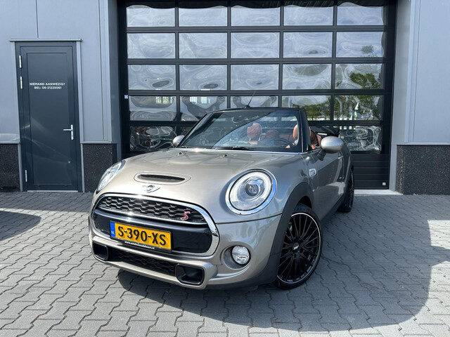 MINI Cooper S Cabrio Mini 2.0 Chili Serious Business AUTOMAAT VOL OPTIE'S