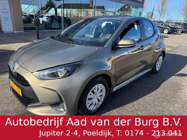 Toyota Yaris 1.5 Hybrid Automaat 5 deurs , Navigatie , Camera , Climate controle , Cruise Controle ,
