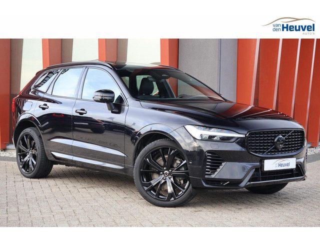 Volvo XC60 T6 Recharge AWD Black Edition | Stoelverwarming | Trekhaak | 360° Camera | BLIS | Panorma