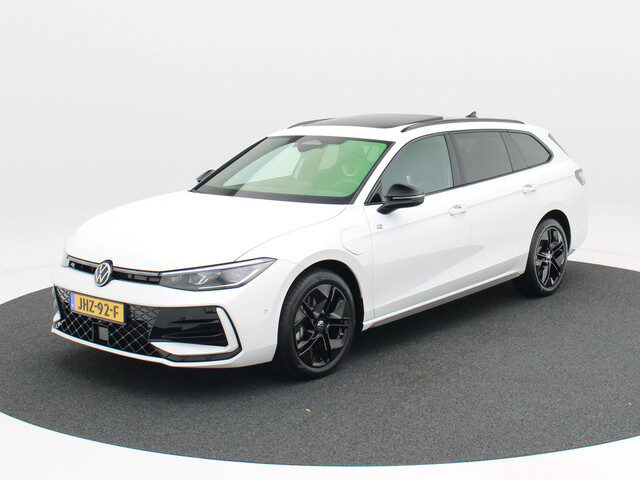 Volkswagen Passat Variant 1.5 eHybrid 272 Pk Automaat R-Line Edition