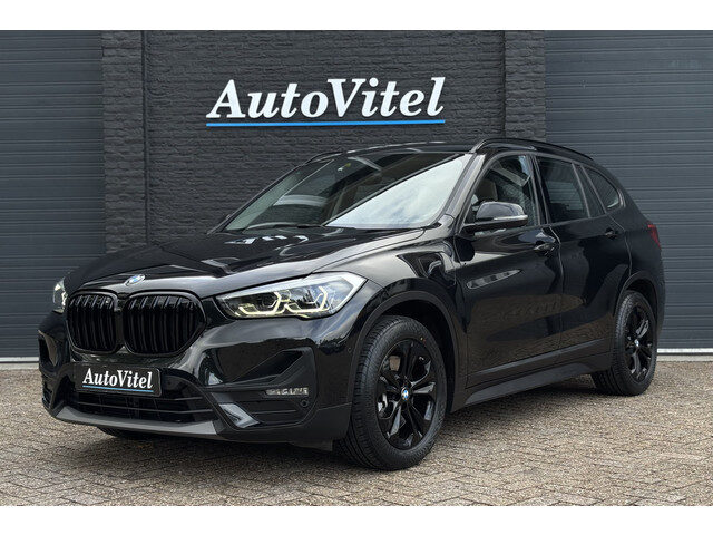 BMW X1 xDrive25e | Elektrische Klep | PDC V + A | LED | Apple Carplay | DAB | 15x op voorraad !