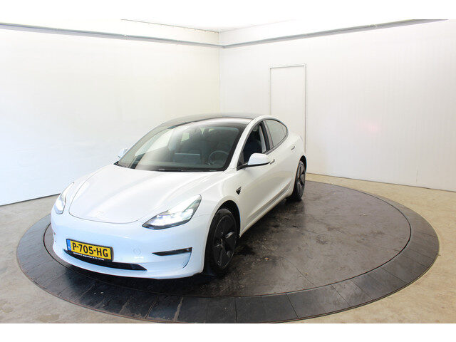 Tesla Model 3 Long Range 75 kWh 351Pk El aKlep + Seats Camera Leder