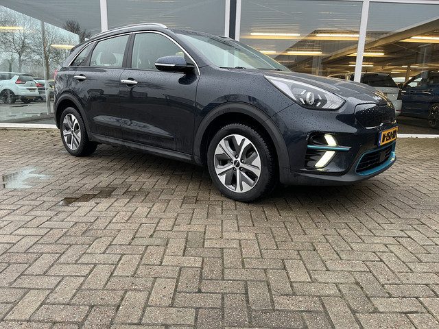 Kia e-Niro DynamicLine 64 kWh Carplay / Half leer / Led / Lmv