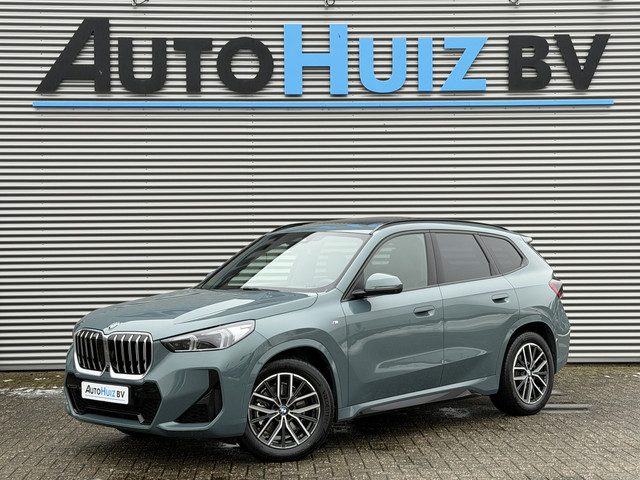 BMW X1 xDrive23i M Sport Panoramadak Trekhaak Head-Up Display Leder ACC Stoelverwarming Harman-Kardo