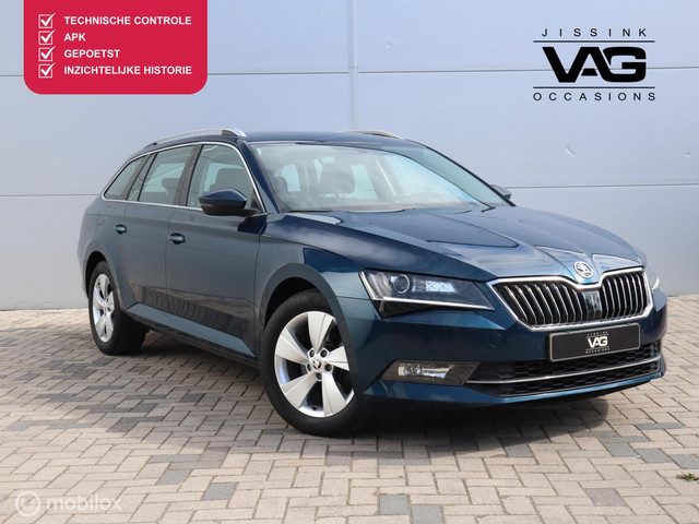 Škoda Superb Combi 1.4TSi Style Automaat Navi Clima 17" Parkeersensoren