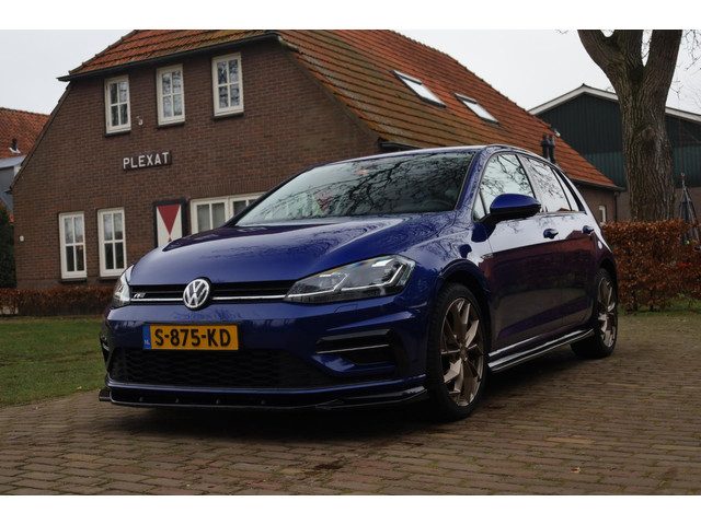 Volkswagen Golf 1.5 TSI Highline Business R DSG. | R-Line | MAXTON DESIGN | Full Led | Discover Pro+