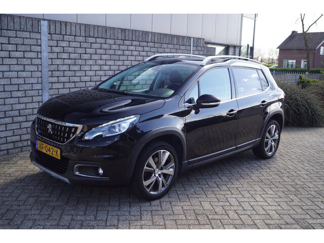 Peugeot 2008 1.2 PureTech Blue Lease Allure Panodak Half Leder Sportstoelen Navi Camera Clima Cruise