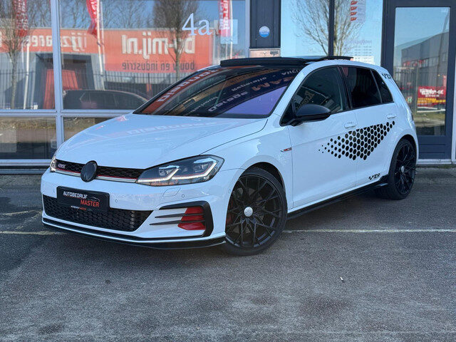 Volkswagen Golf 2.0 TSI GTI TCR | Pano | ACC | Camera