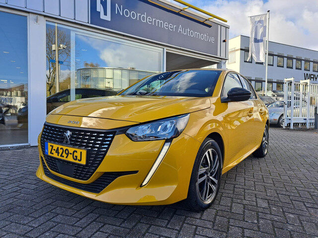 Peugeot 208 1.2 PureTech Allure Pack road trip / automaat / navigatie / car play / camera / 3D / acc