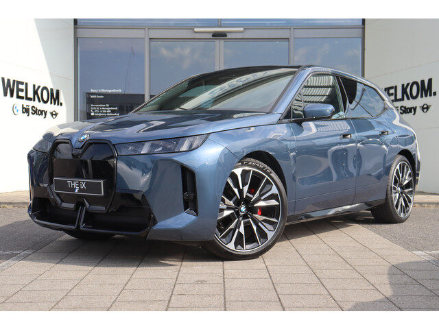 BMW iX xDrive60 M Sport