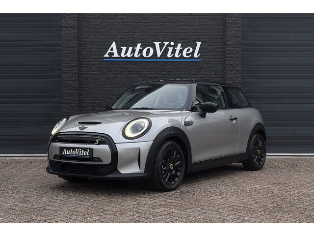 MINI Electric Cooper SE 33 kWh | Camera | Sportleder | Comfort Access | Stoelverwarming | LED