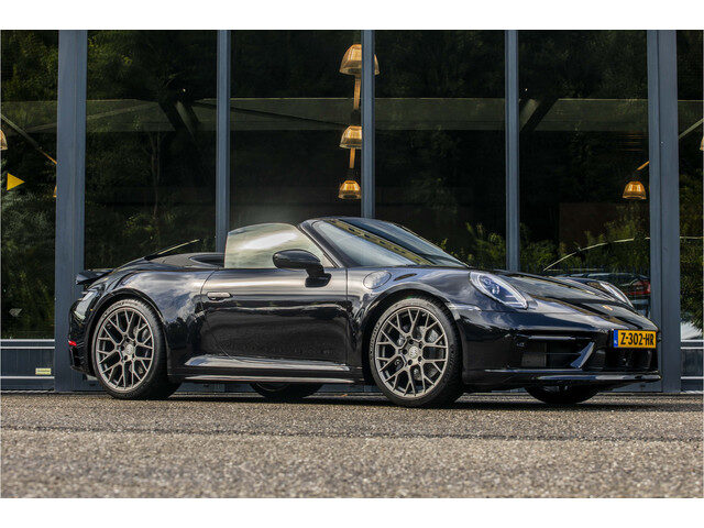 Porsche 911 Cabrio 3.0 Carrera 992 SportDesign