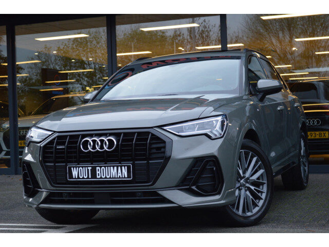 Audi Q3 40 TFSI Quattro S-Line Led Panorama Leder Camera CarPlay