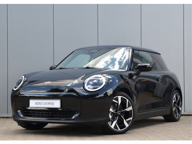 MINI Electric Hatchback Cooper SE