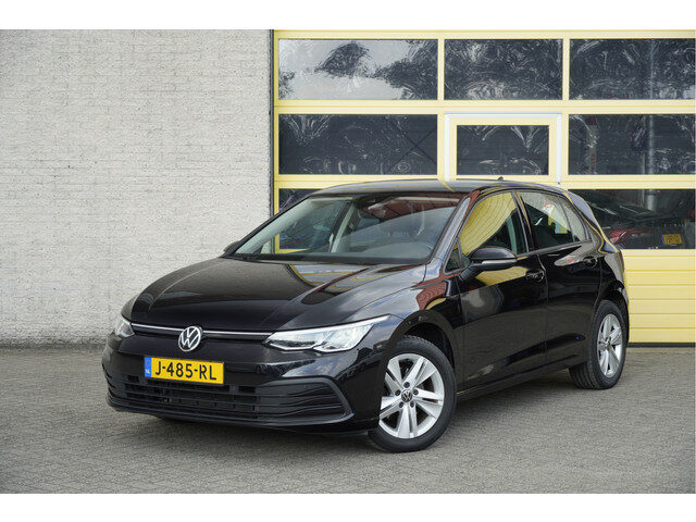 Volkswagen Golf 1.5 TSI 131PK! Life BJ2020 Lmv 16" | Led | Pdc | Navi | Trekhaak | App-Connect | Das