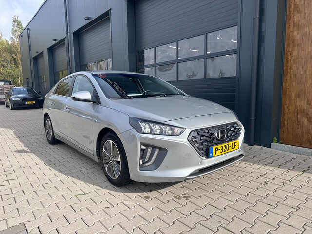 Hyundai IONIQ 1.6 GDi PHEV l facelift model l Premium