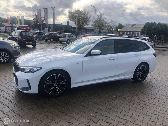 BMW 3 Serie touring Voll Optie,s Nw Staat M 318i