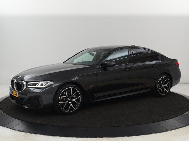 BMW 5 Serie 520i M Sport | Leder | Stoelverwarming |