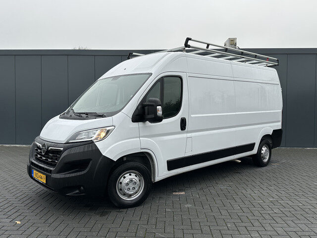 Opel Movano 2.2D 120 PK 3.5T E6 3.5T / L3H2 / !! 11.543 KM !! / IMPERIAAL / 2.5T TREKHAAK / CAMERA /