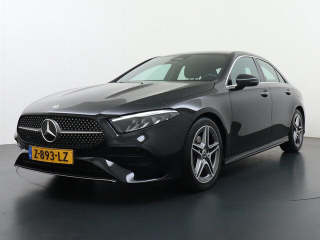 Mercedes-Benz A-Klasse 180 AMG Line Star Edition