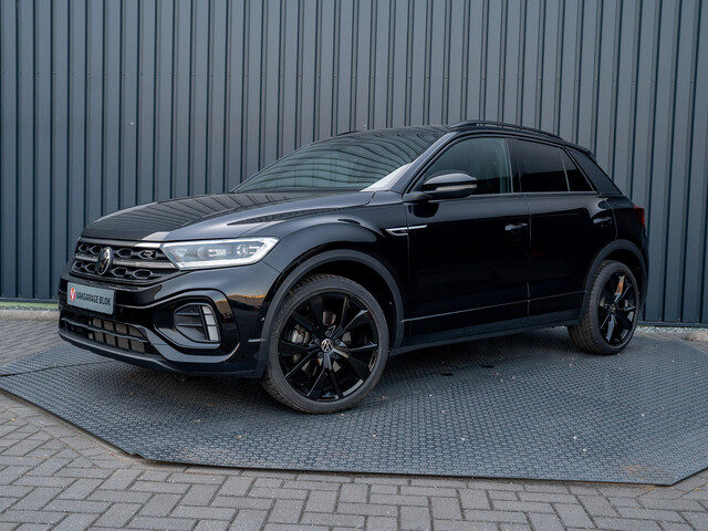 Volkswagen T-Roc 1.5 TSI R-Line Black Style | Panodak | Beats | Keyless | Trekhaak afnb | IQ Light |